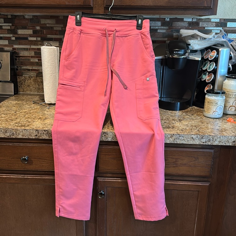 figs pants